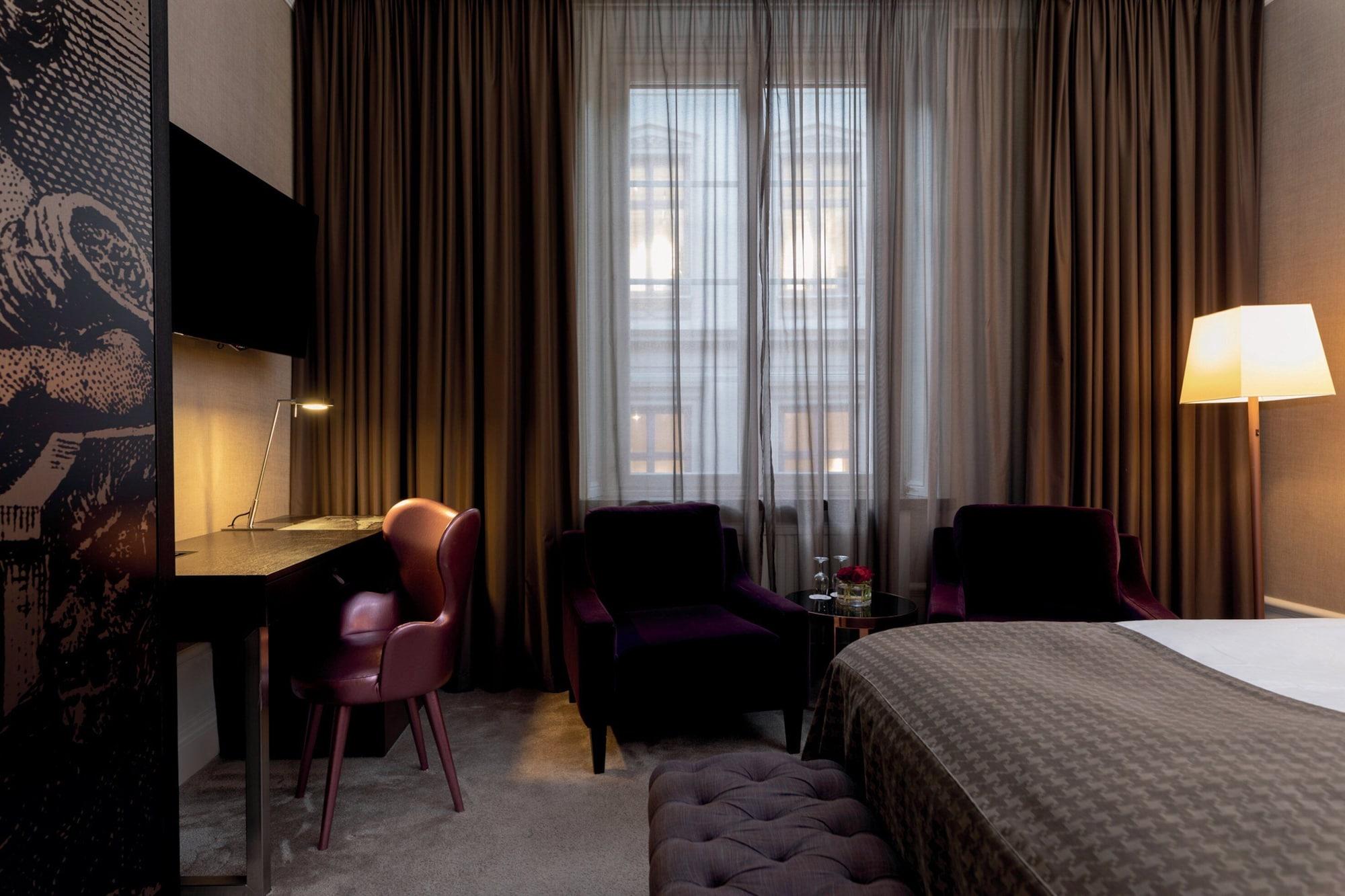 Elite Plaza Hotell 4*